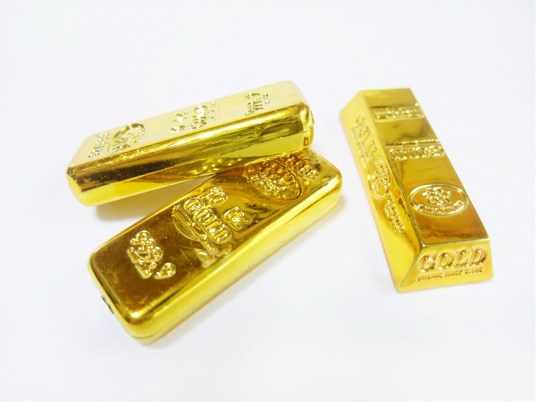 ゴールド市場の最新動向: 世界的な要因と取引戦略